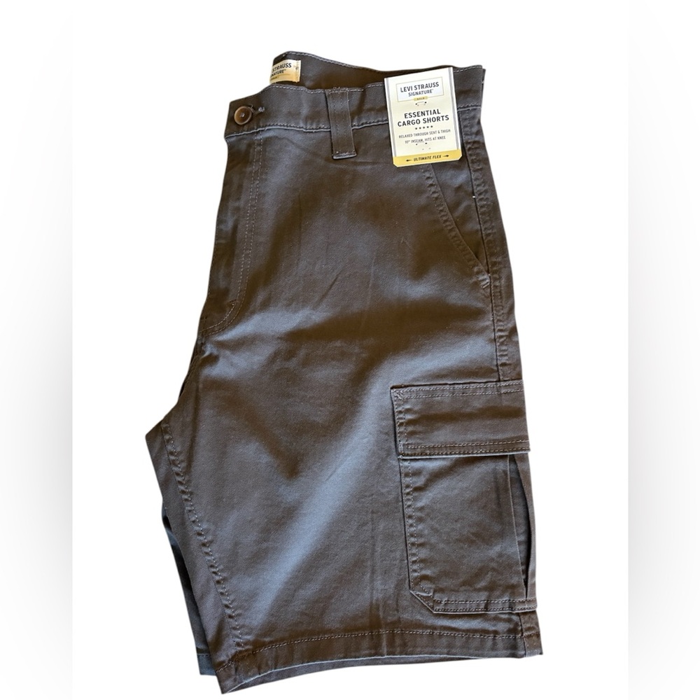 Levi's Men's Charcoal Cargo Shorts with Side Pocket